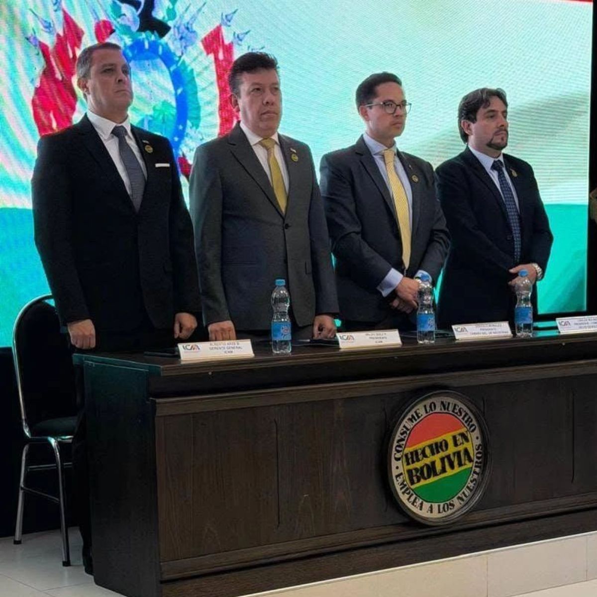 EL SELLO QUE REPRESENTA EL ORGULLO DE PRODUCIR EN BOLIVIA